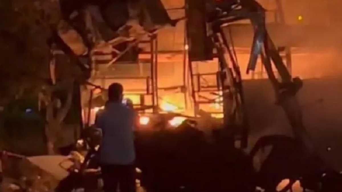 महाराष्ट्र के नासिक में दर्दनाक हादसा, चलती बस में लगी आग, 11 लोगों की मौत